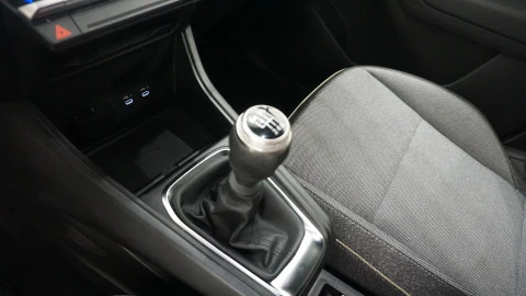 Renault Captur techno Eco-G 100cv (74 kW)