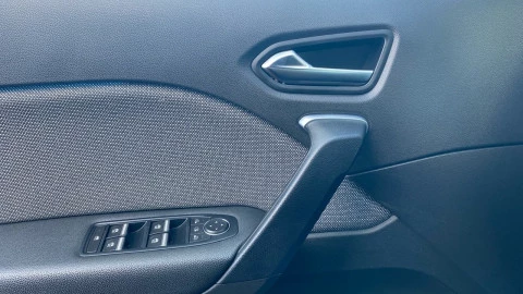 Renault Captur techno Eco-G 100cv (74 kW)