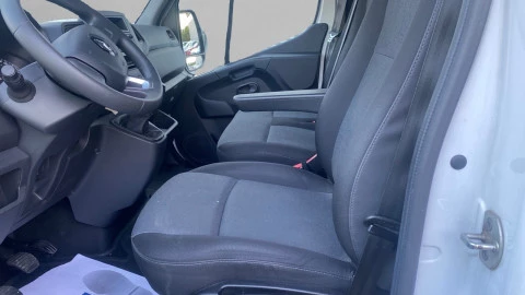 Renault Master Combi 6 L2H2 3300 dCi 99 kW (135 CV)