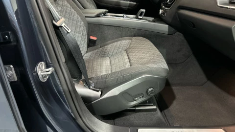 Volvo XC60 2.0 B5 G AWD Core Auto