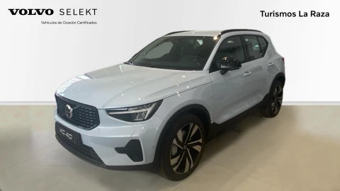 Volvo XC40 2.0 B3 G Plus Dark Auto