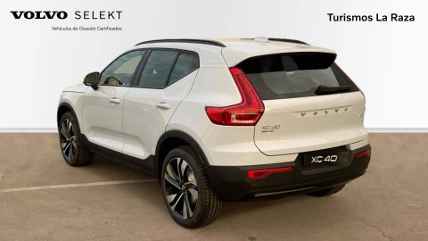Volvo XC40 2.0 B3 G Plus Dark Auto