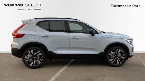 Volvo XC40 2.0 B3 G Plus Dark Auto