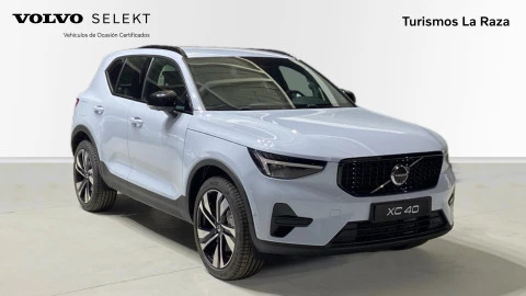 Volvo XC40 2.0 B3 G Plus Dark Auto