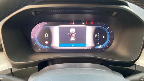 Volvo XC40 2.0 B3 G Plus Dark Auto