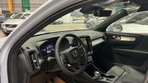 Volvo XC40 B3 G Core Auto 120 kW (163 CV)