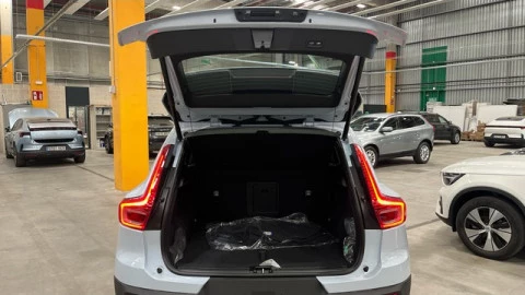 Volvo XC40 B3 G Core Auto 120 kW (163 CV)