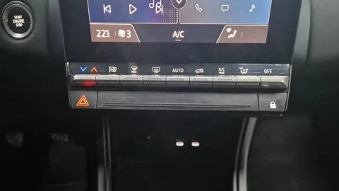 Renault Captur techno Eco-G 100cv (74 kW)