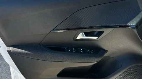 Peugeot 208 Style Gasolina 100 S&S 6 Vel MAN