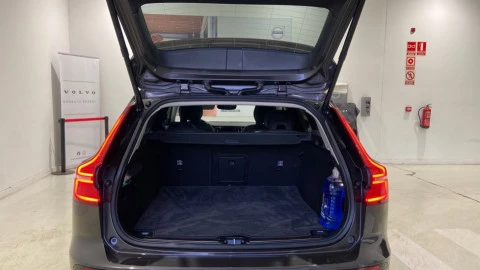 Volvo V60 Cross Country 2.0 B5 G AWD Cross C Ultimate Bright AT