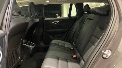 Volvo V60 Cross Country 2.0 B5 G AWD Cross C Ultimate Bright AT