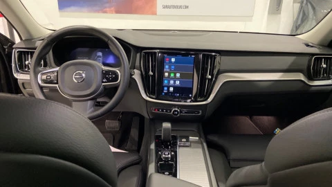 Volvo V60 Cross Country 2.0 B5 G AWD Cross C Ultimate Bright AT