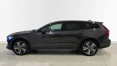 Volvo V60 Cross Country 2.0 B5 G AWD Cross C Ultimate Bright AT