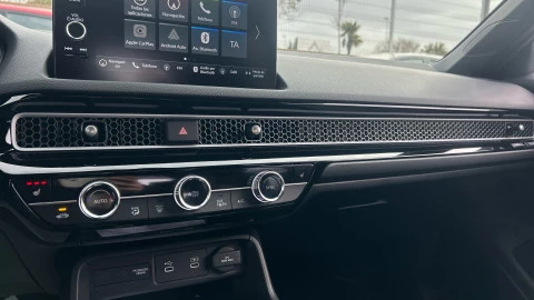 Honda Civic 2.0 i-MMD Elegance CVT