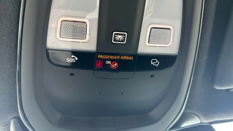 Volvo XC40 2.0 B3 G Plus Dark Auto