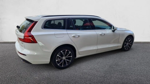 Volvo V60 2.0 B4 (D) Momentum Pro Auto