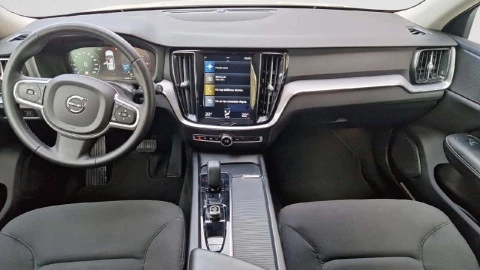 Volvo V60 2.0 B4 (D) Momentum Pro Auto