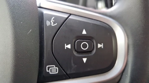 Volvo V60 2.0 B4 (D) Momentum Pro Auto