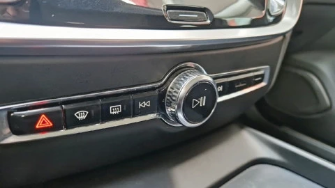 Volvo V60 2.0 B4 (D) Momentum Pro Auto