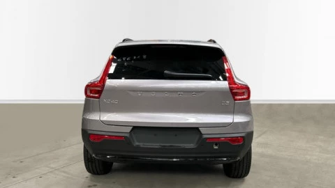 Volvo XC40 B3 G Plus Dark Auto 120 kW (163 CV)