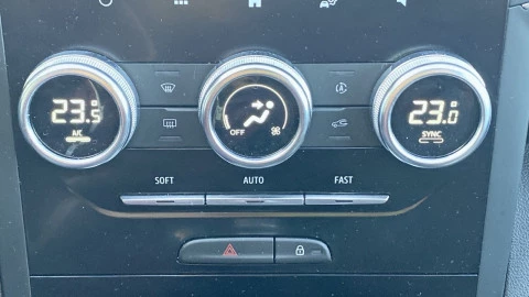 Renault Megane Intens Blue dCi 85 kW (115CV)