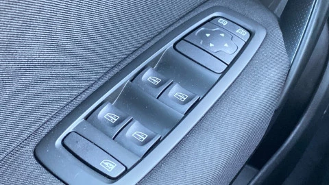 Renault Megane Intens Blue dCi 85 kW (115CV)