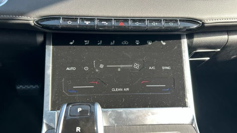 EBRO S400 1.5 DHE HEV Excellence CVT