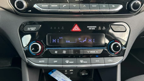 Hyundai IONIQ 1.6 GDI HEV Tecno DT