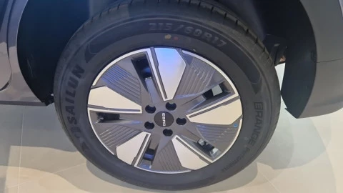 EBRO S400 1.5 DHE HEV Excellence CVT