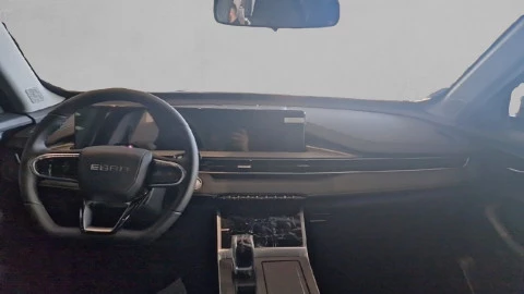 EBRO S400 1.5 DHE HEV Excellence CVT