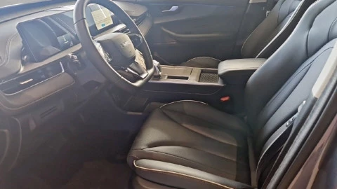 EBRO S400 1.5 DHE HEV Excellence CVT