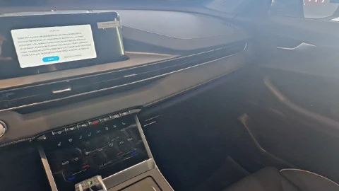 EBRO S400 1.5 DHE HEV Excellence CVT