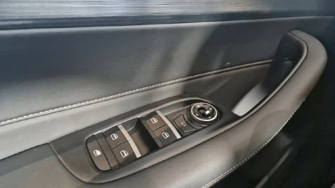 EBRO S400 1.5 DHE HEV Excellence CVT