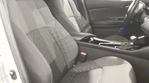 Toyota C-HR 1.8 125H Advance