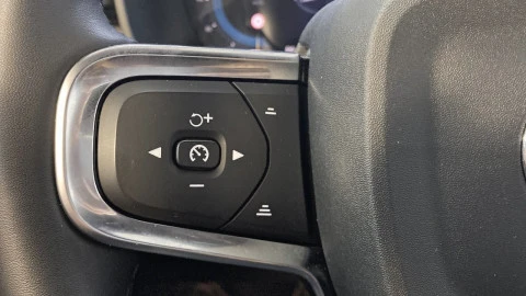 Volvo XC40 2.0 B3 G Core Auto