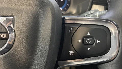 Volvo XC40 2.0 B3 G Core Auto