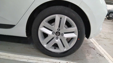 Renault Clio Evolution full hybrid E-Tech 145 (103Kw)