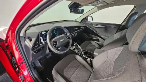 Kia Niro 1.6 GDi HEV 95kW (129CV) Concept