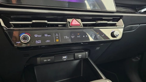 Kia Niro 1.6 GDi HEV 95kW (129CV) Concept