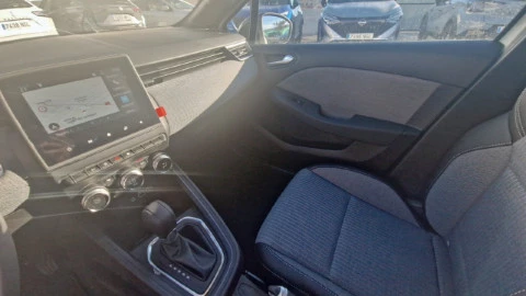 Renault Clio Techno full hybrid E-Tech 145 (103Kw)