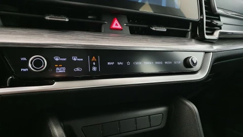 Kia Sportage 1.6 T-GDi MHEV 118kW (160CV) Drive 17