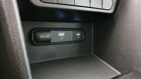 Kia Sportage 1.6 T-GDi MHEV 118kW (160CV) Drive 17