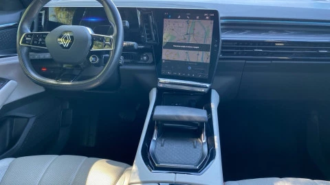 Renault Espace Iconic E-Tech full hybrid 146kW