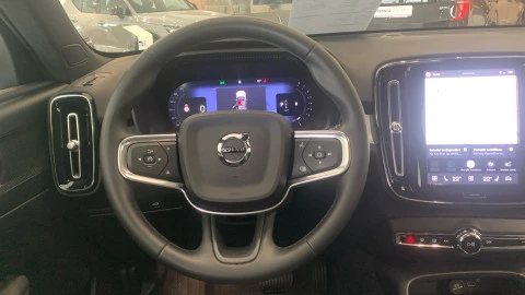 Volvo XC40 2.0 B3 G Core Auto
