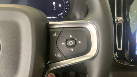Volvo XC40 2.0 B3 G Core Auto