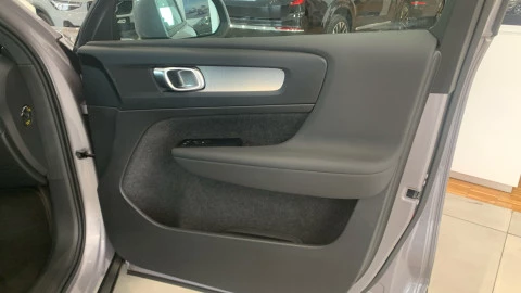 Volvo XC40 2.0 B3 G Core Auto