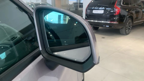 Volvo XC40 2.0 B3 G Core Auto