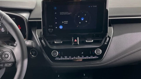 Suzuki Swace 1.8 GLE Hybrid