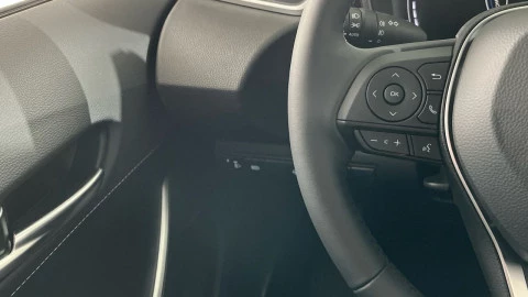 Suzuki Swace 1.8 GLE Hybrid