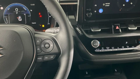 Suzuki Swace 1.8 GLE Hybrid